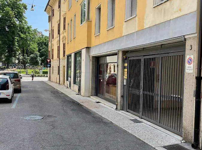 Alexander House 招待所 *